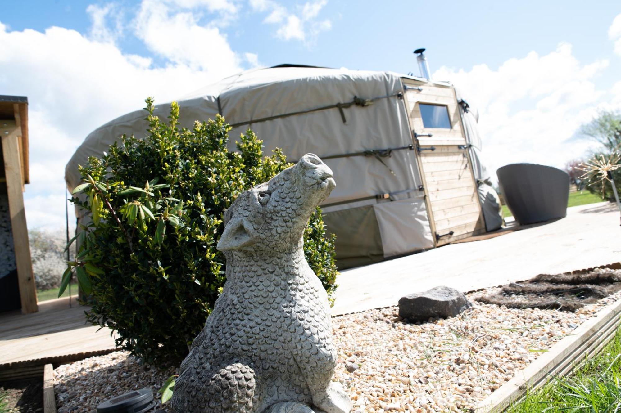 Lincoln Yurts Hotel ภายนอก รูปภาพ