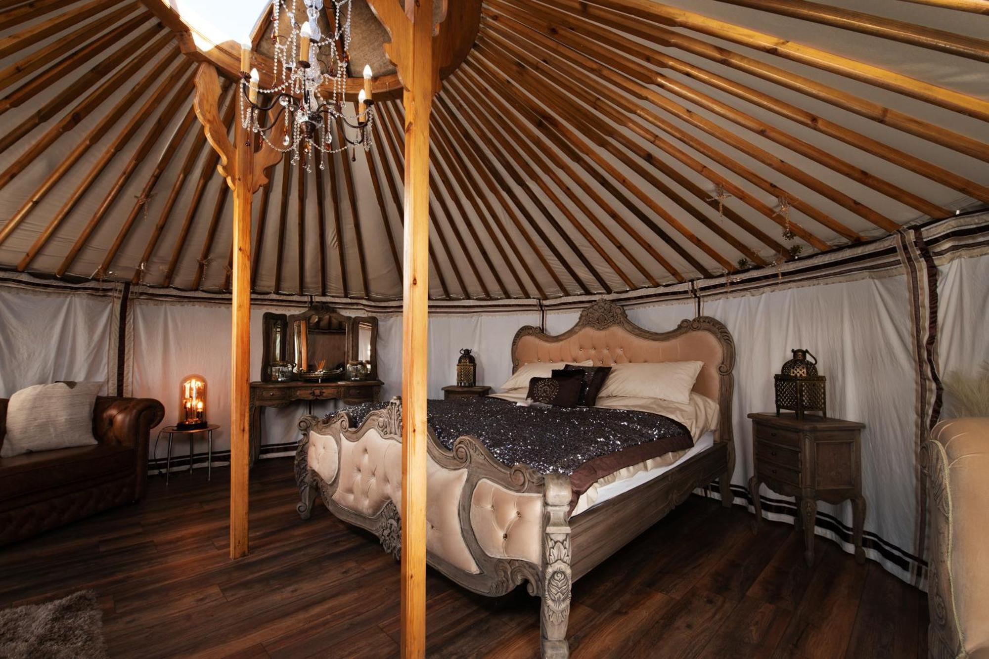 Lincoln Yurts Hotel ภายนอก รูปภาพ