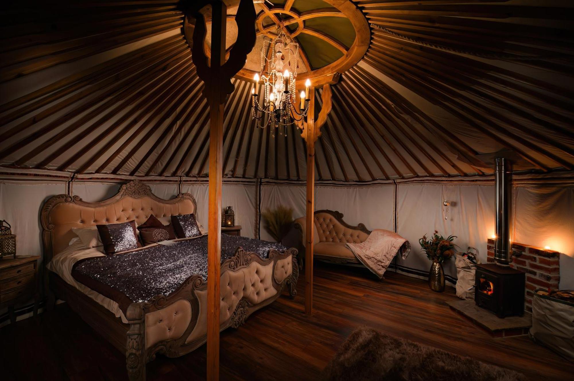 Lincoln Yurts Hotel ภายนอก รูปภาพ