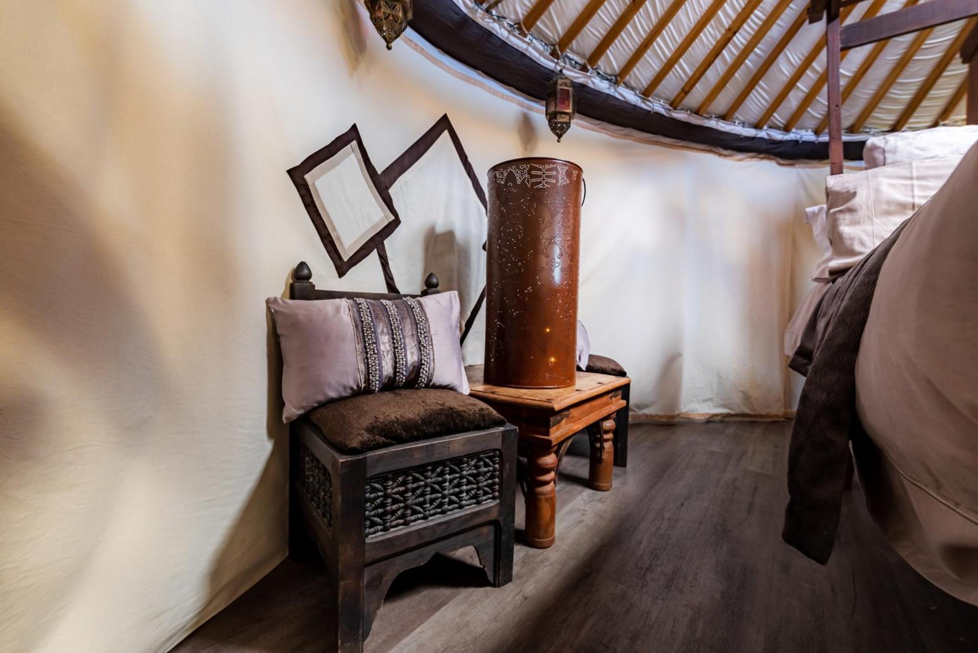 Lincoln Yurts Hotel ภายนอก รูปภาพ