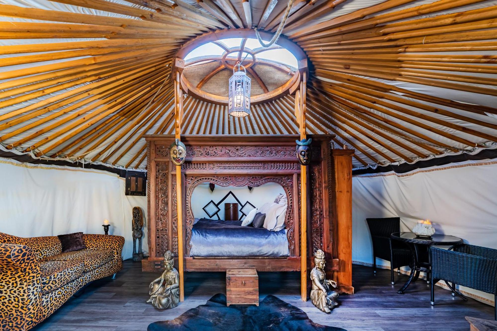 Lincoln Yurts Hotel ภายนอก รูปภาพ