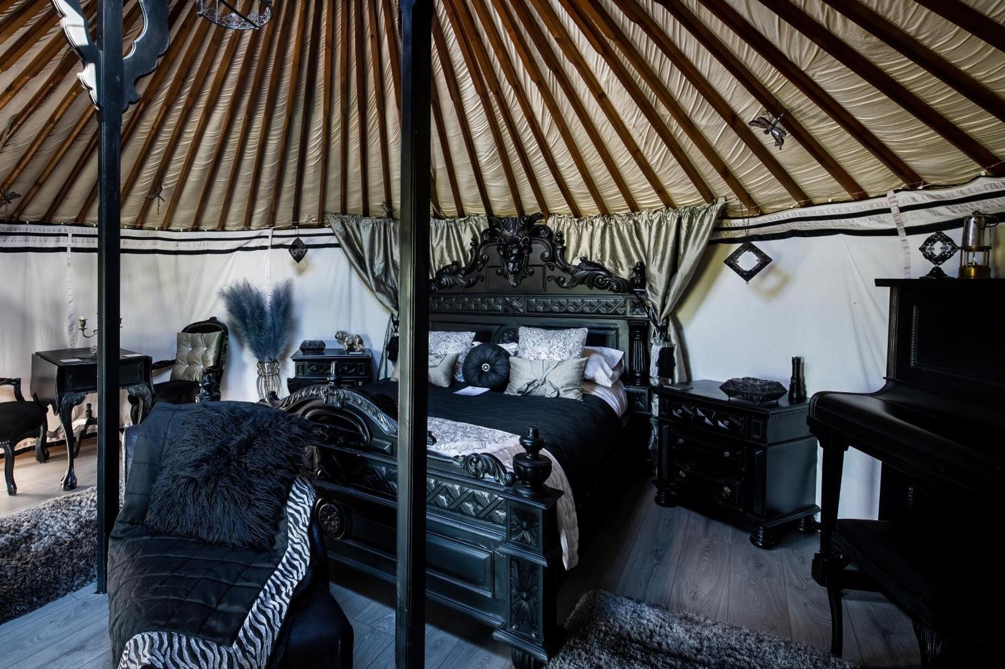 Lincoln Yurts Hotel ภายนอก รูปภาพ